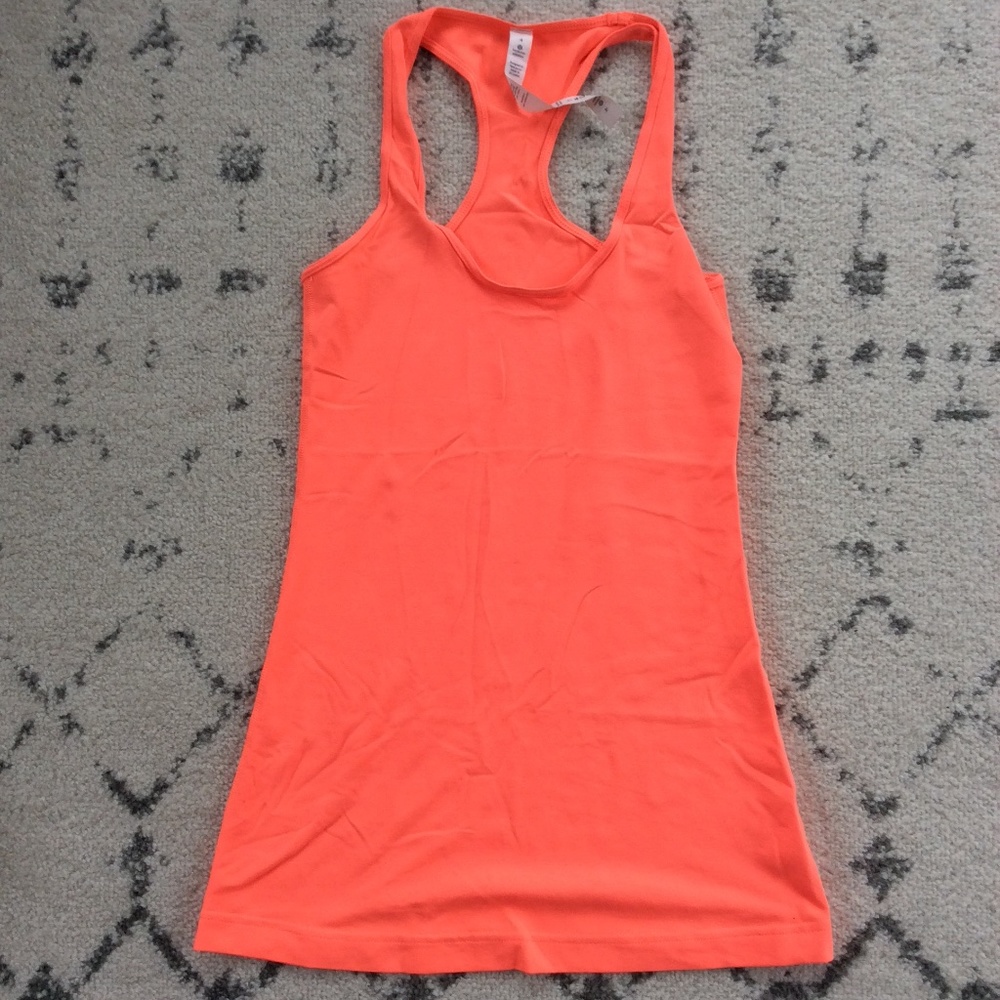 Lululemon tank